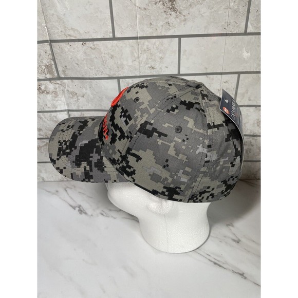 CapAmerica DoorDash Hat i2015 3D Embriodery Digital Camo Grey Structured Hat NWT - Picture 5 of 7